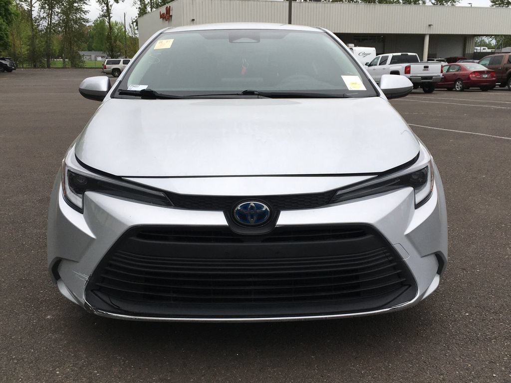 Used 2023 Toyota Corolla LE FWD image 9