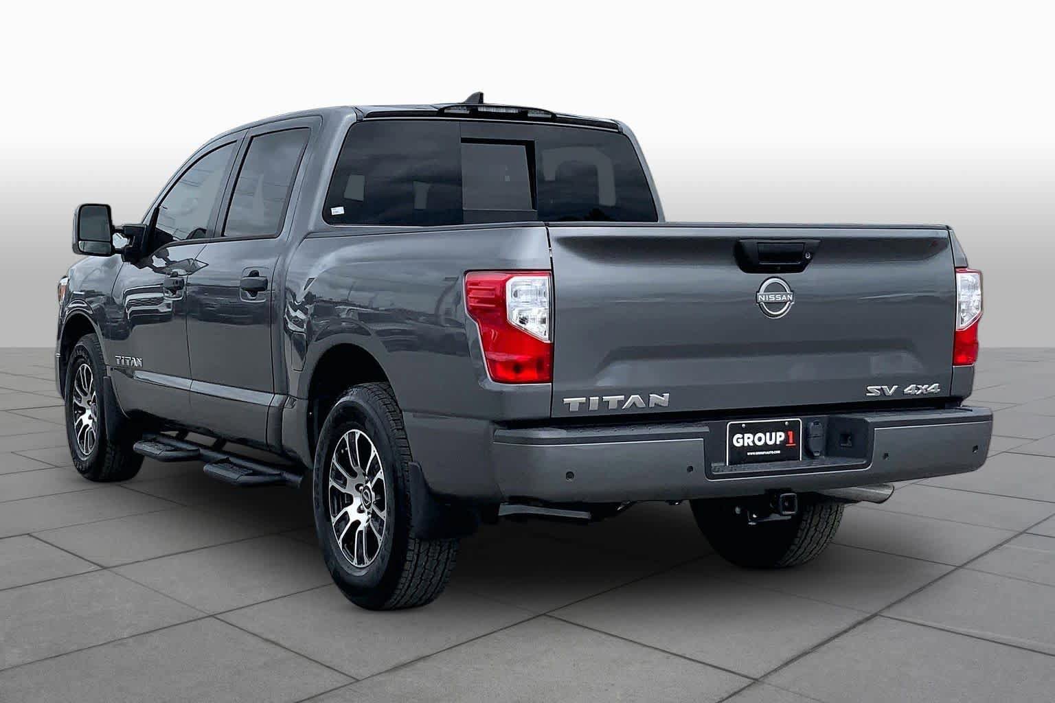 Used 2023 Nissan Titan SV w/ SV Convenience Package AWD/4WD image 12