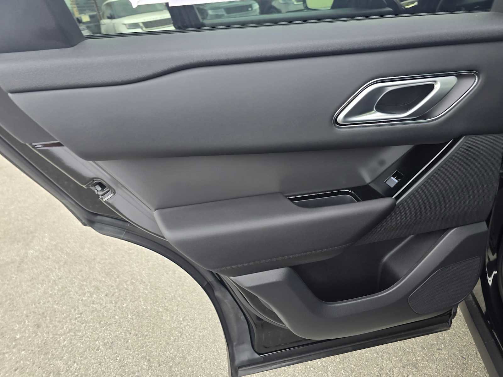 Used 2026 Land Rover Range Rover Velar S image 19