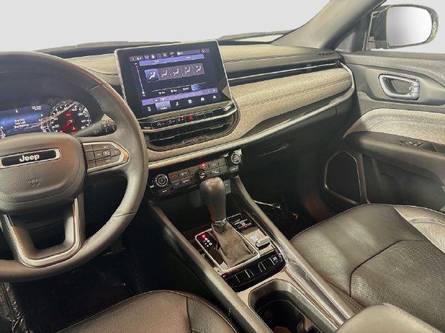 Used 2023 Jeep Compass Latitude AWD/4WD image 21