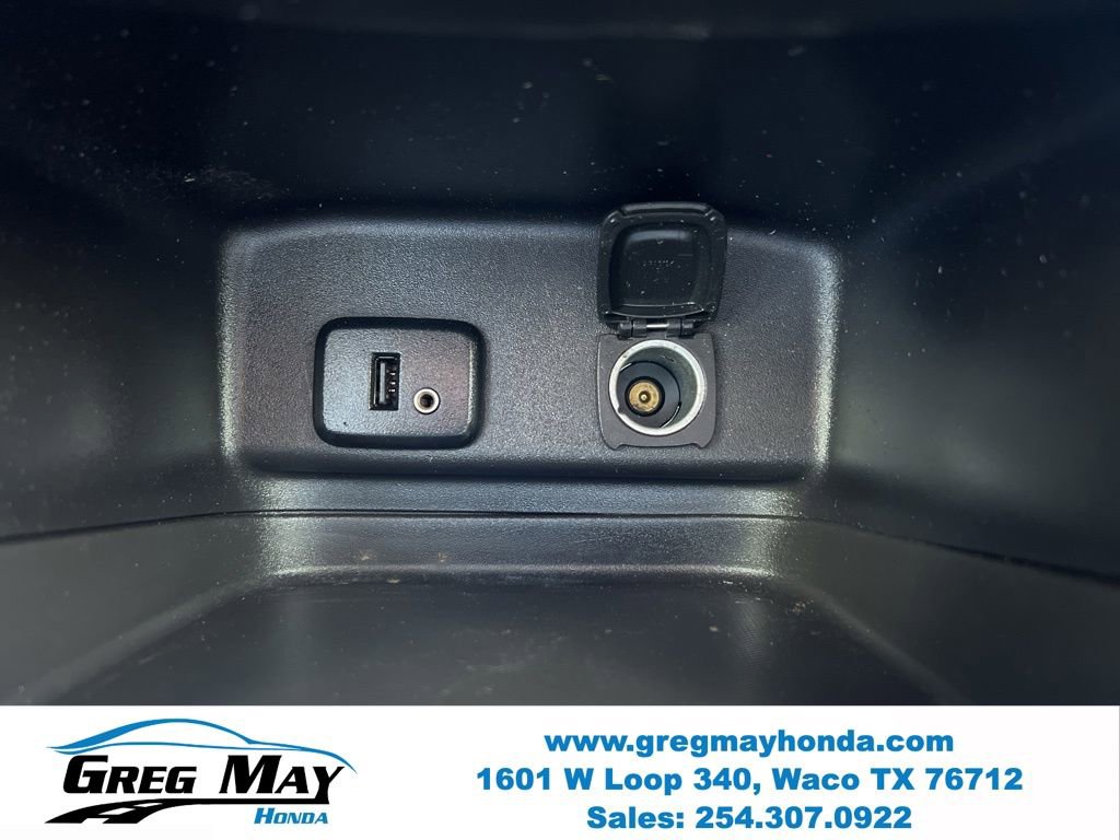 Used 2018 Chevrolet Equinox LT FWD image 30