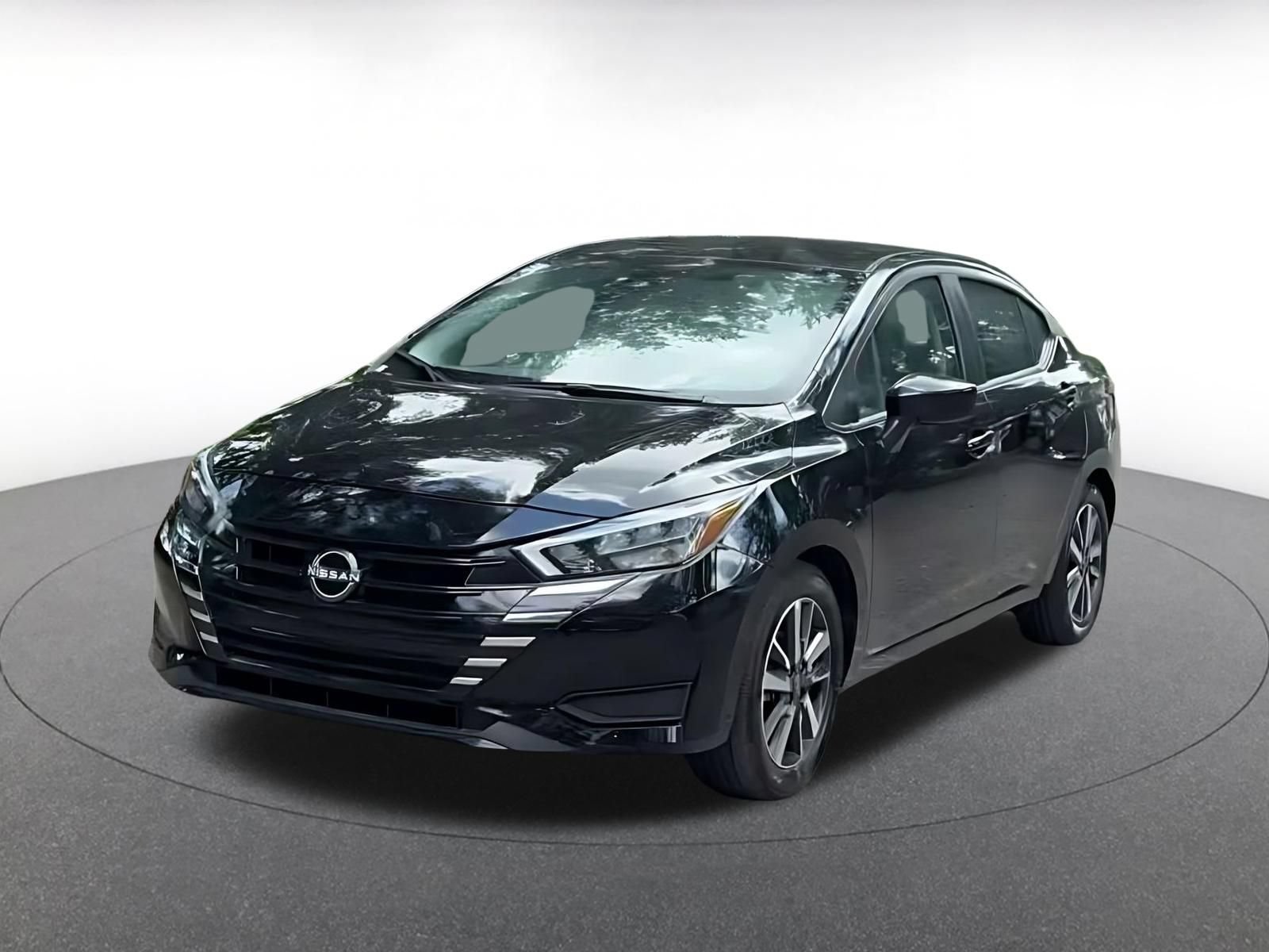 Used 2025 Nissan Versa SV FWD image 6