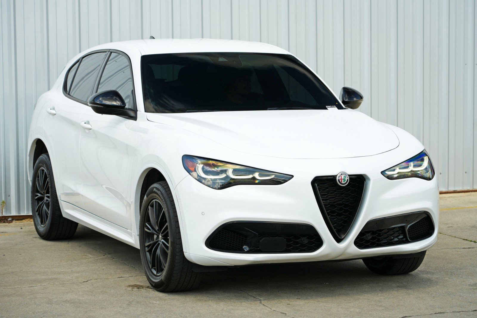 Used 2024 Alfa Romeo Stelvio Sprint image 54