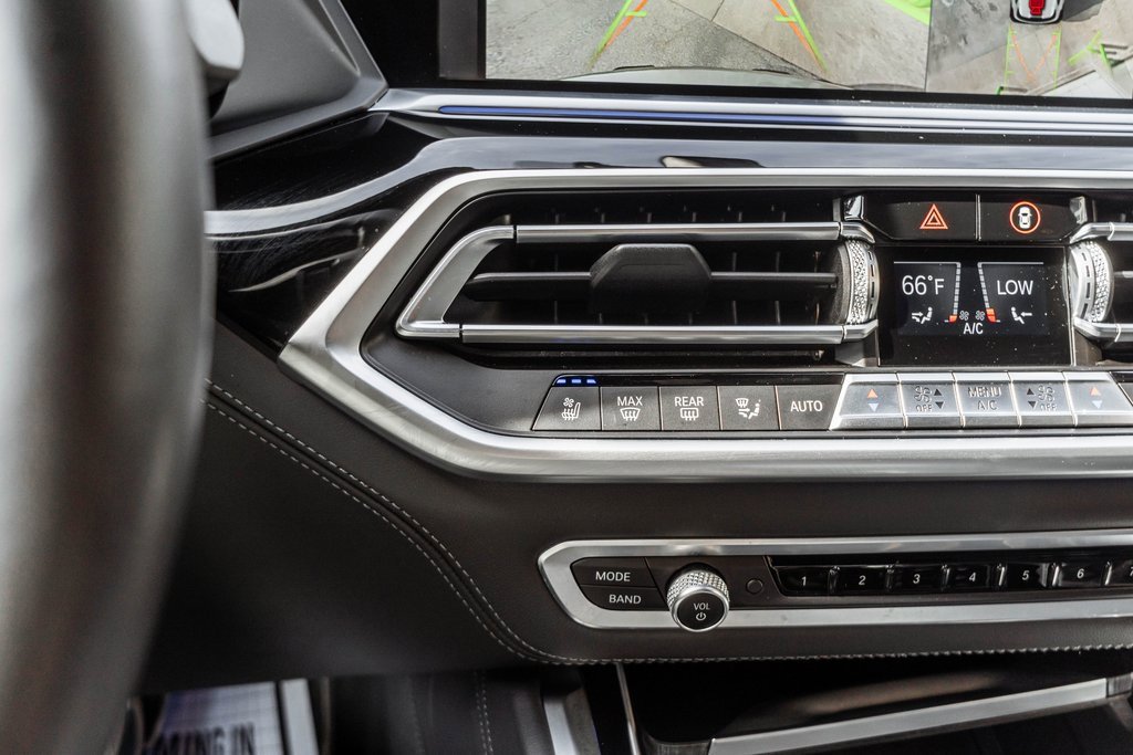 Used 2021 BMW X5 M w/ Competition Package image 22