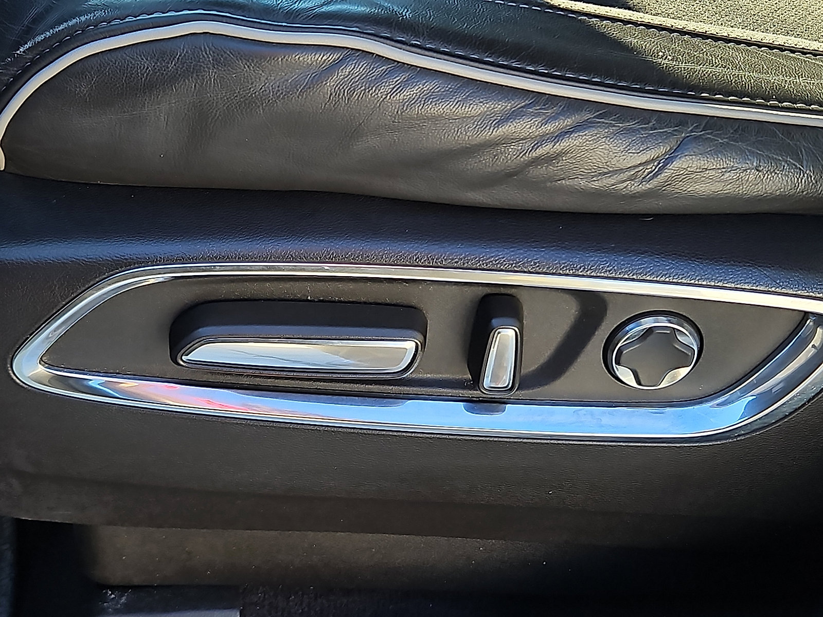 Used 2019 Acura MDX A-Spec image 28