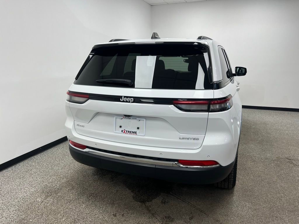 Used 2024 Jeep Grand Cherokee Limited image 6