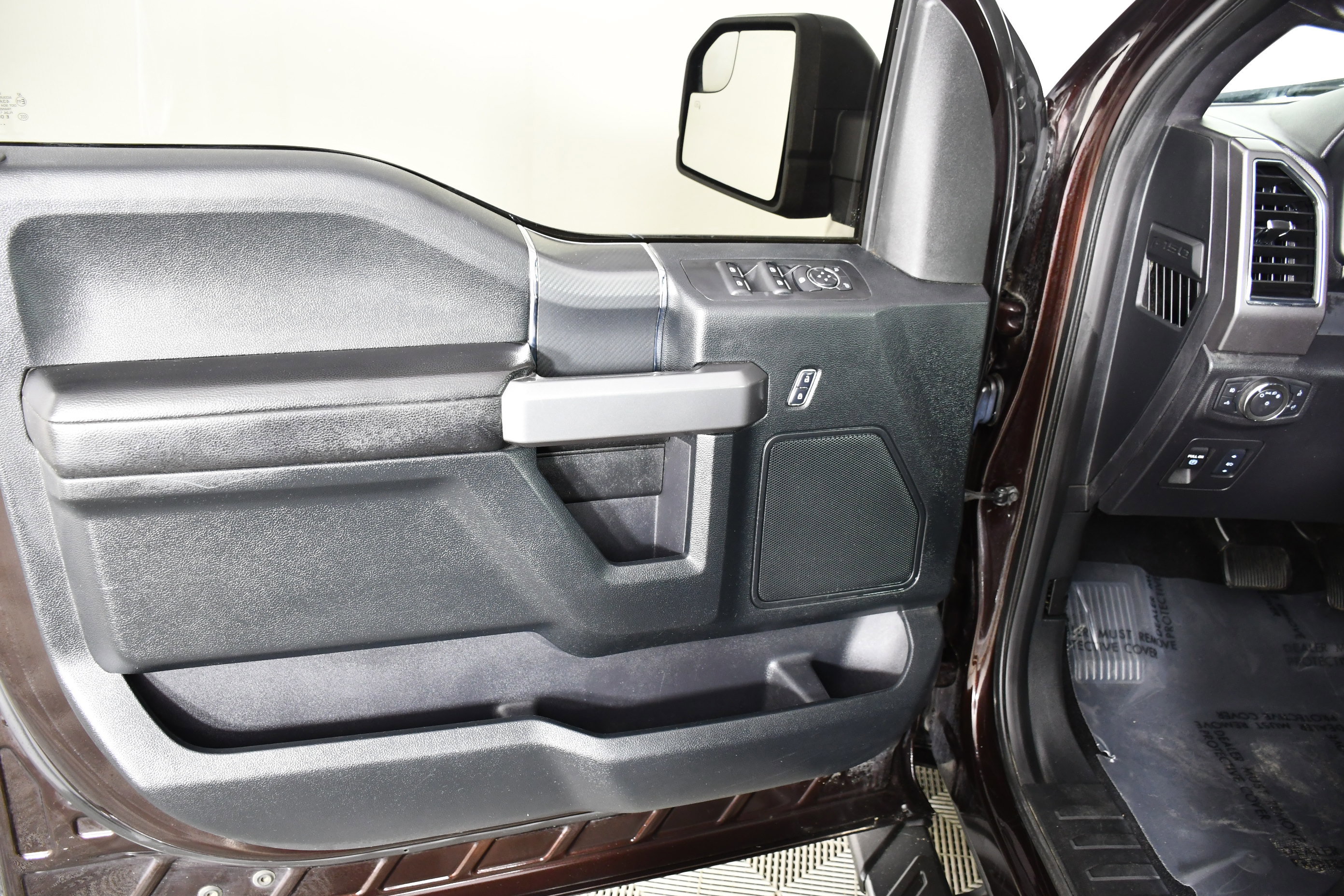 Used 2018 Ford F150 XLT w/ Equipment Group 302A Luxury AWD/4WD image 40