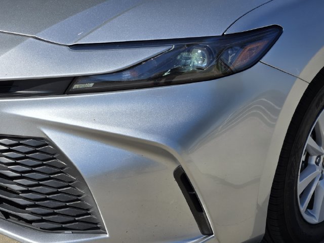 Used 2026 Toyota Camry LE FWD image 10