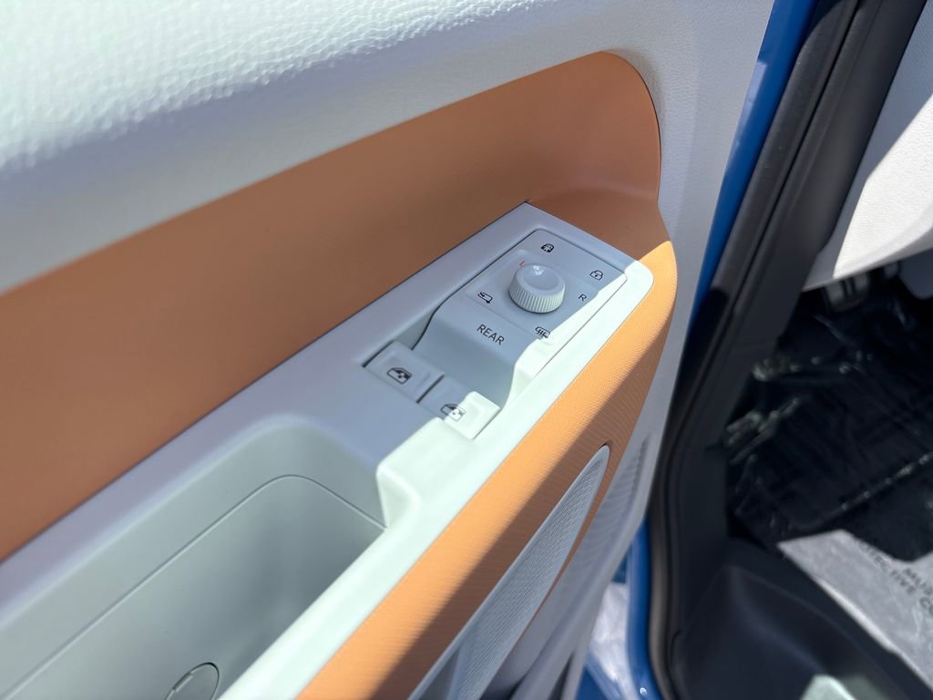New 2025 Volkswagen ID. Buzz Pro S Plus AWD/4WD image 11