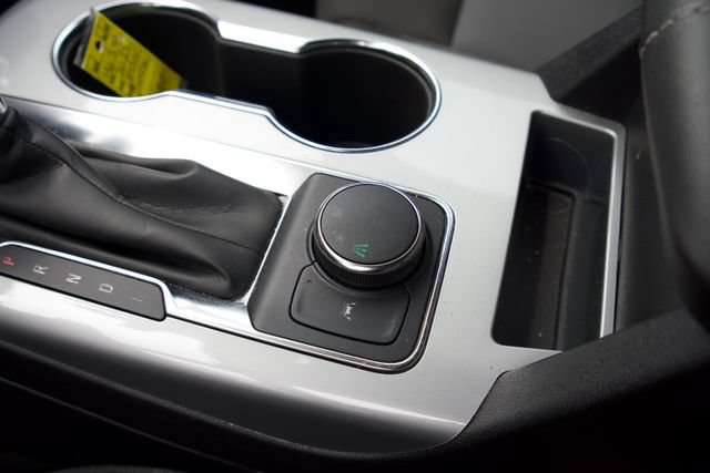 Used 2025 Chevrolet Blazer LT FWD image 25