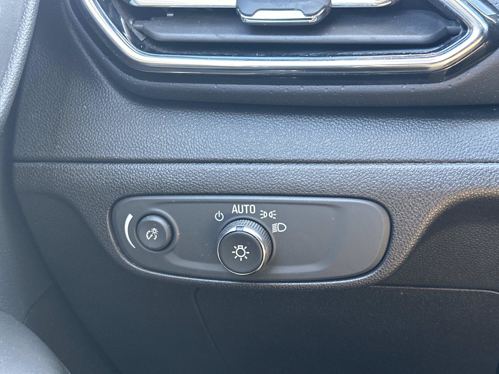 Certified 2023 Chevrolet Bolt EUV Premier w/ Sun & Sound Package FWD image 25