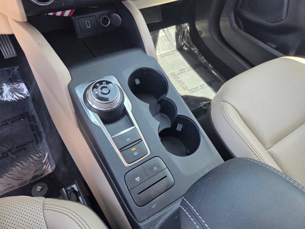 Used 2020 Ford Escape SEL FWD image 25