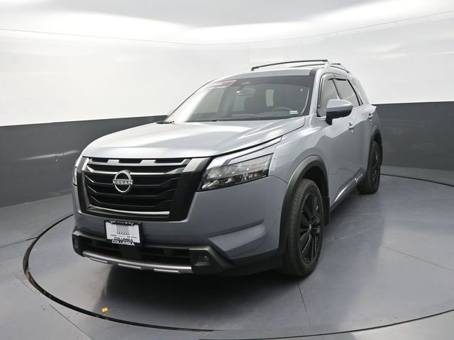 Used 2025 Nissan Pathfinder Platinum w/ Cargo Package AWD/4WD image 6