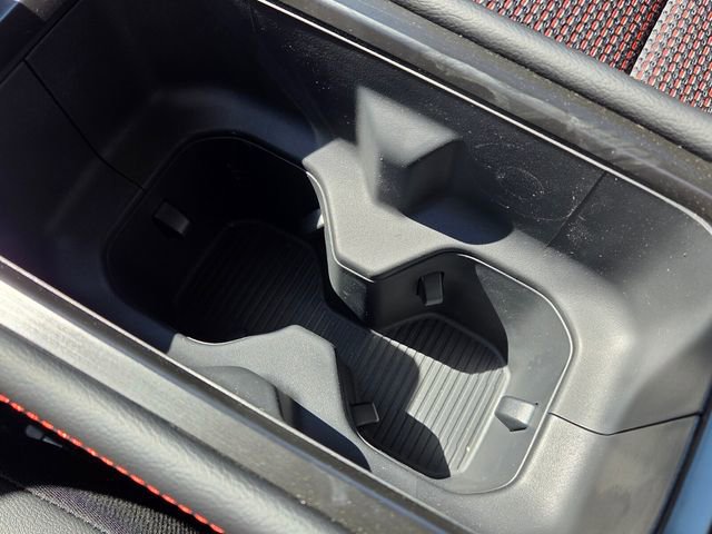 New 2026 Nissan Kicks SR image 23