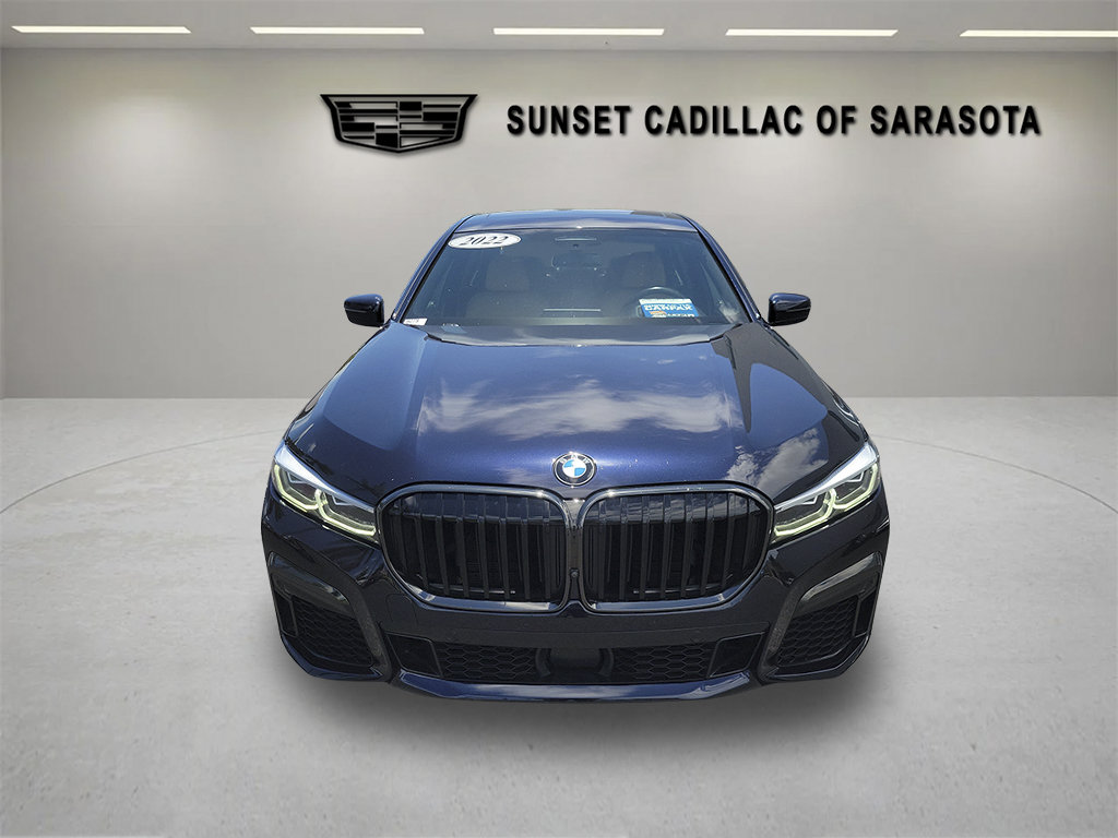 Used 2022 BMW 750Li xDrive AWD/4WD image 2