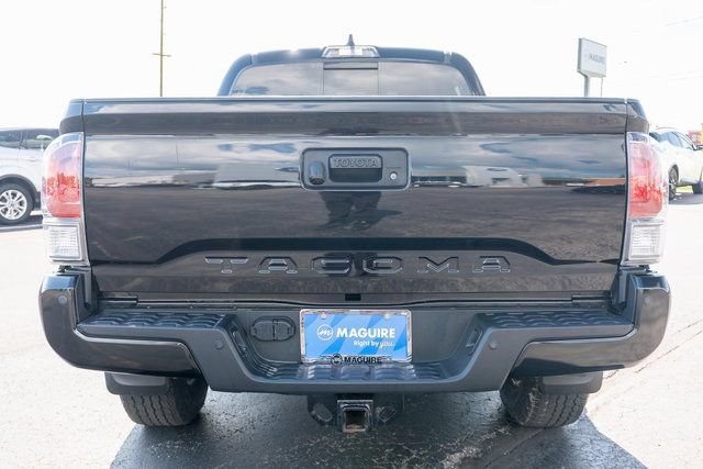 Used 2023 Toyota Tacoma TRD Off-Road w/ TRD Premium Off Road Package AWD/4WD image 7