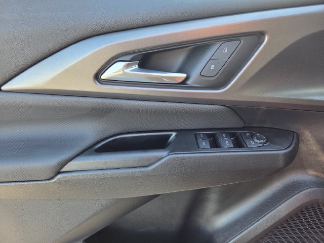 Certified 2025 Chevrolet Equinox EV LT w/ Comfort Package FWD image 18