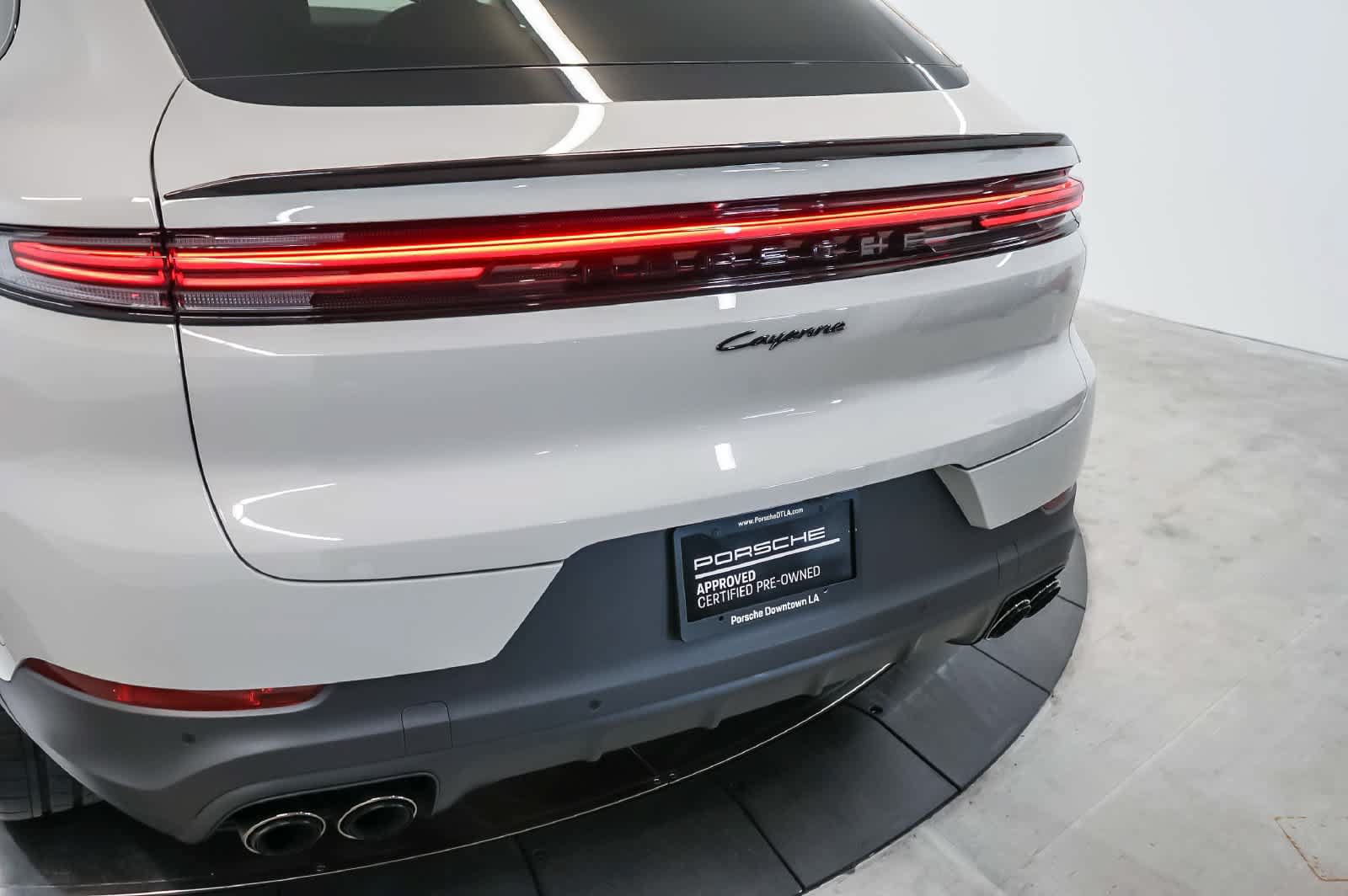 Certified 2026 Porsche Cayenne Coupe AWD/4WD image 12
