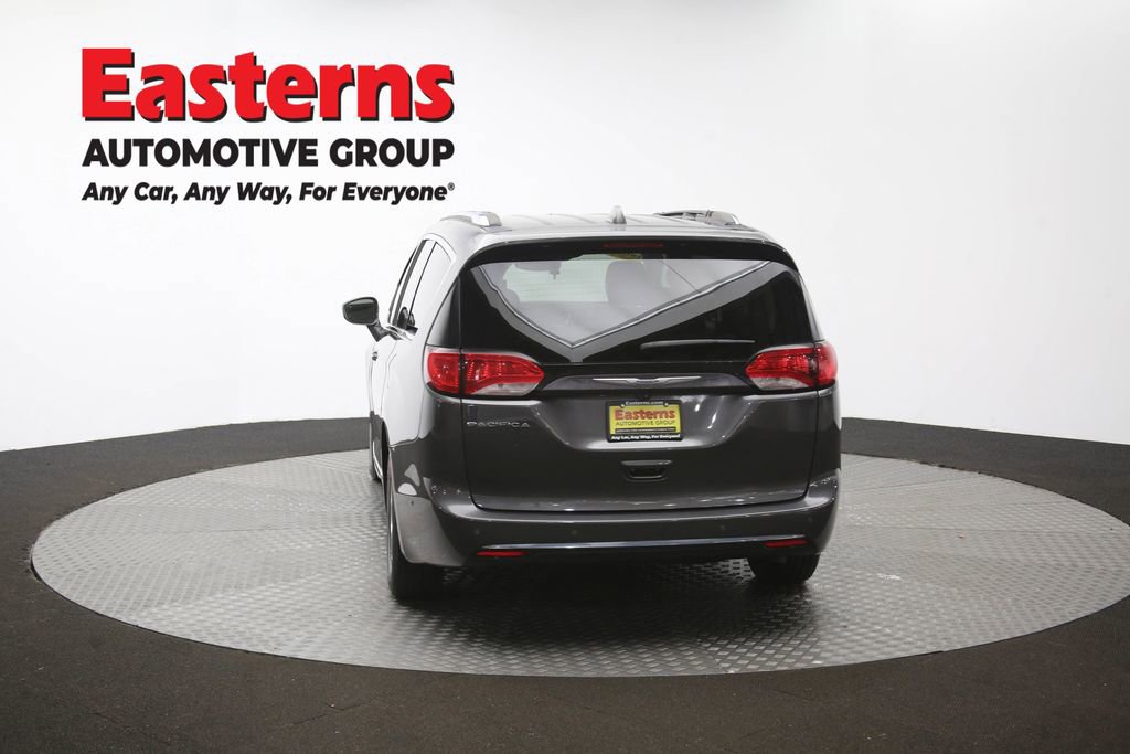 Used 2017 Chrysler Pacifica Touring-L Plus w/ Advanced Safetytec Group FWD image 39