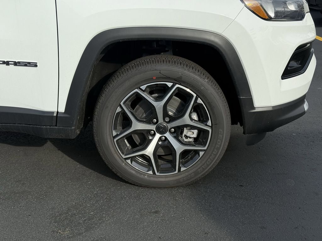 New 2026 Jeep Compass Limited w/ Sun, Sound & Navigation Group image 9