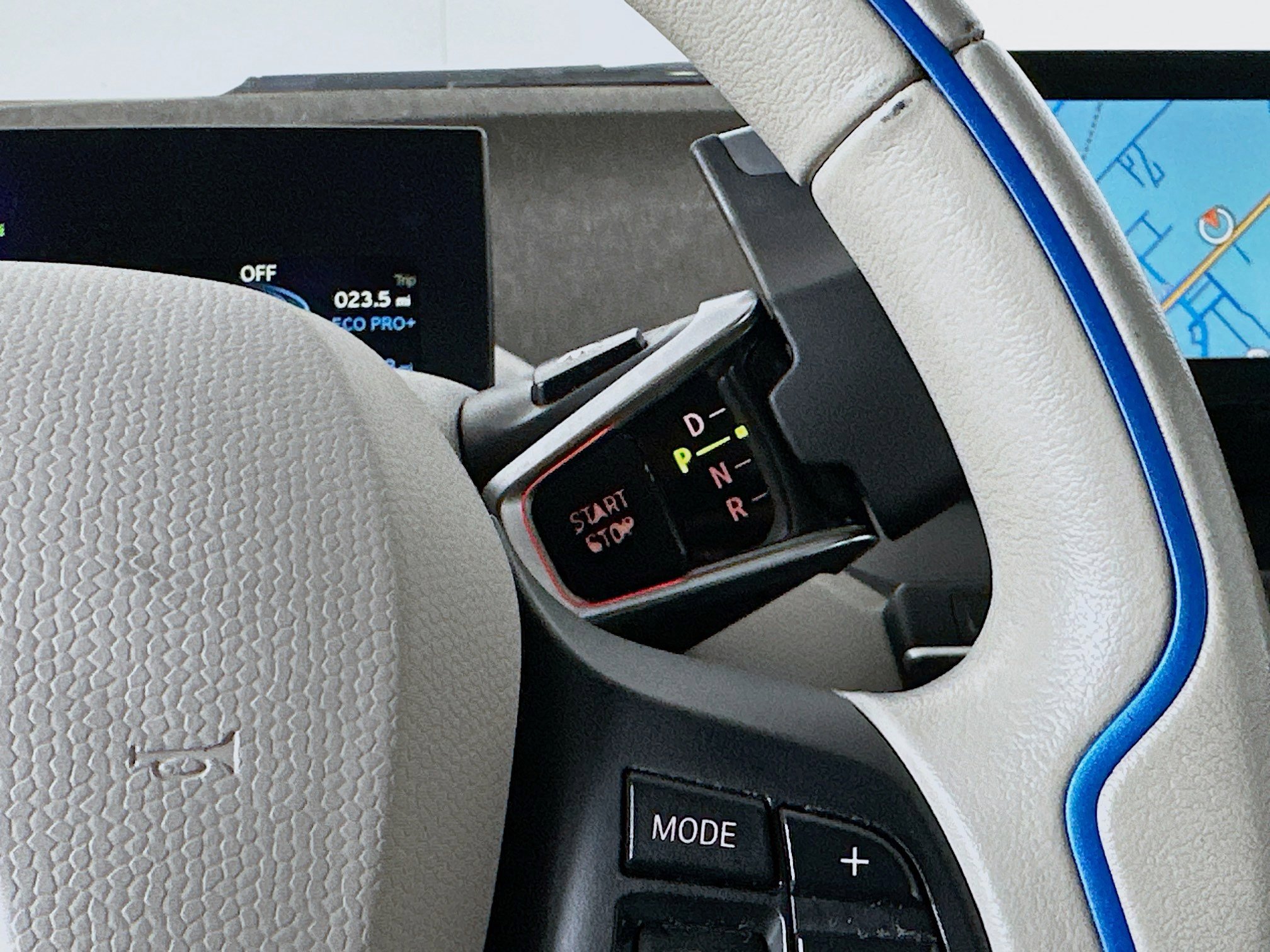 Used 2014 BMW i3 w/ Range Extender image 24