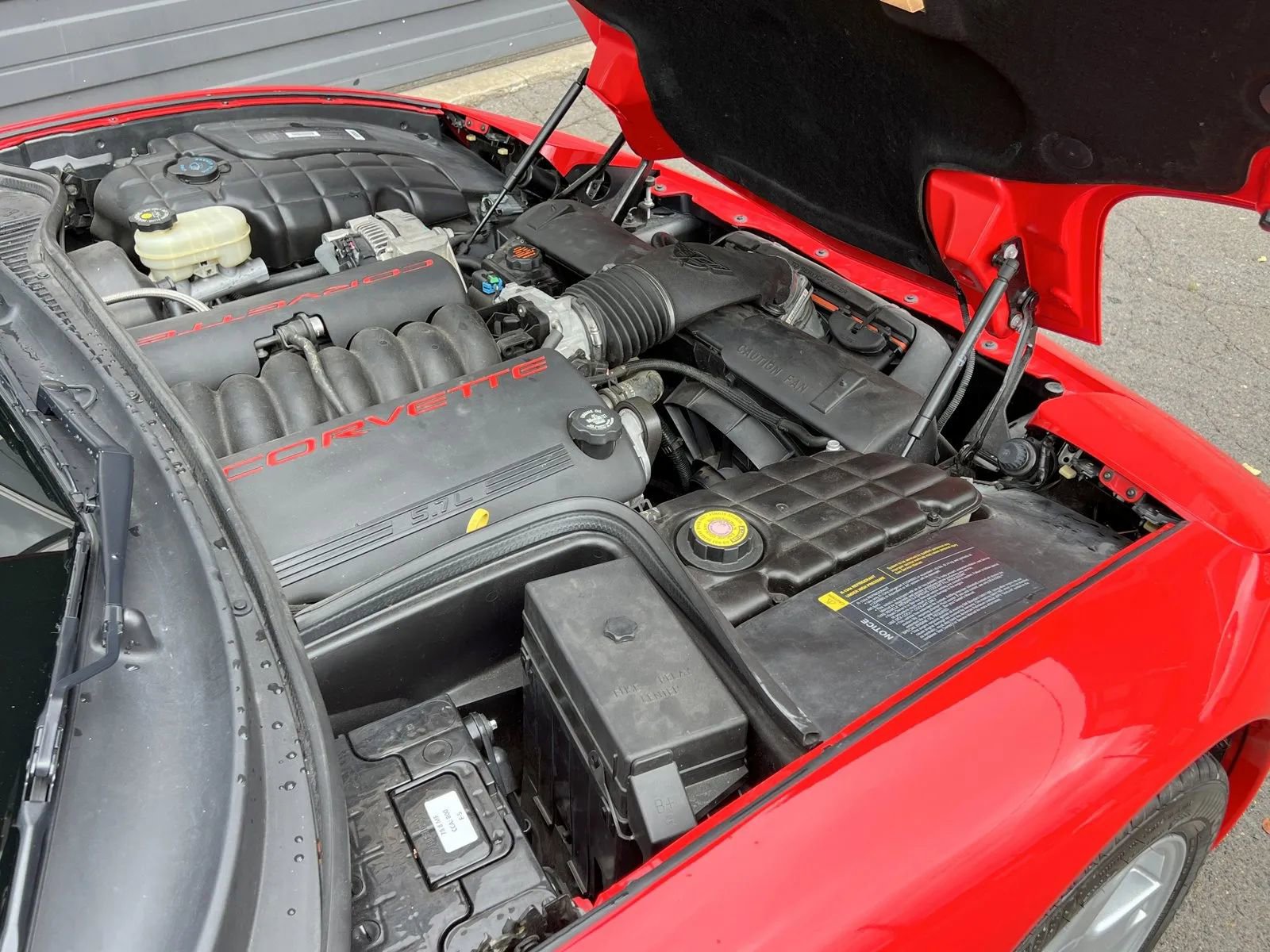 Used 1999 Chevrolet Corvette Coupe w/ Roof Pkg image 12