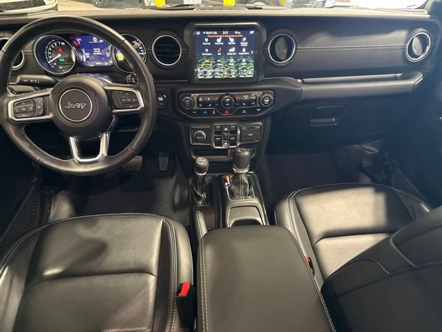 Used 2022 Jeep Wrangler Unlimited Sahara w/ Cold Weather Group AWD/4WD image 5