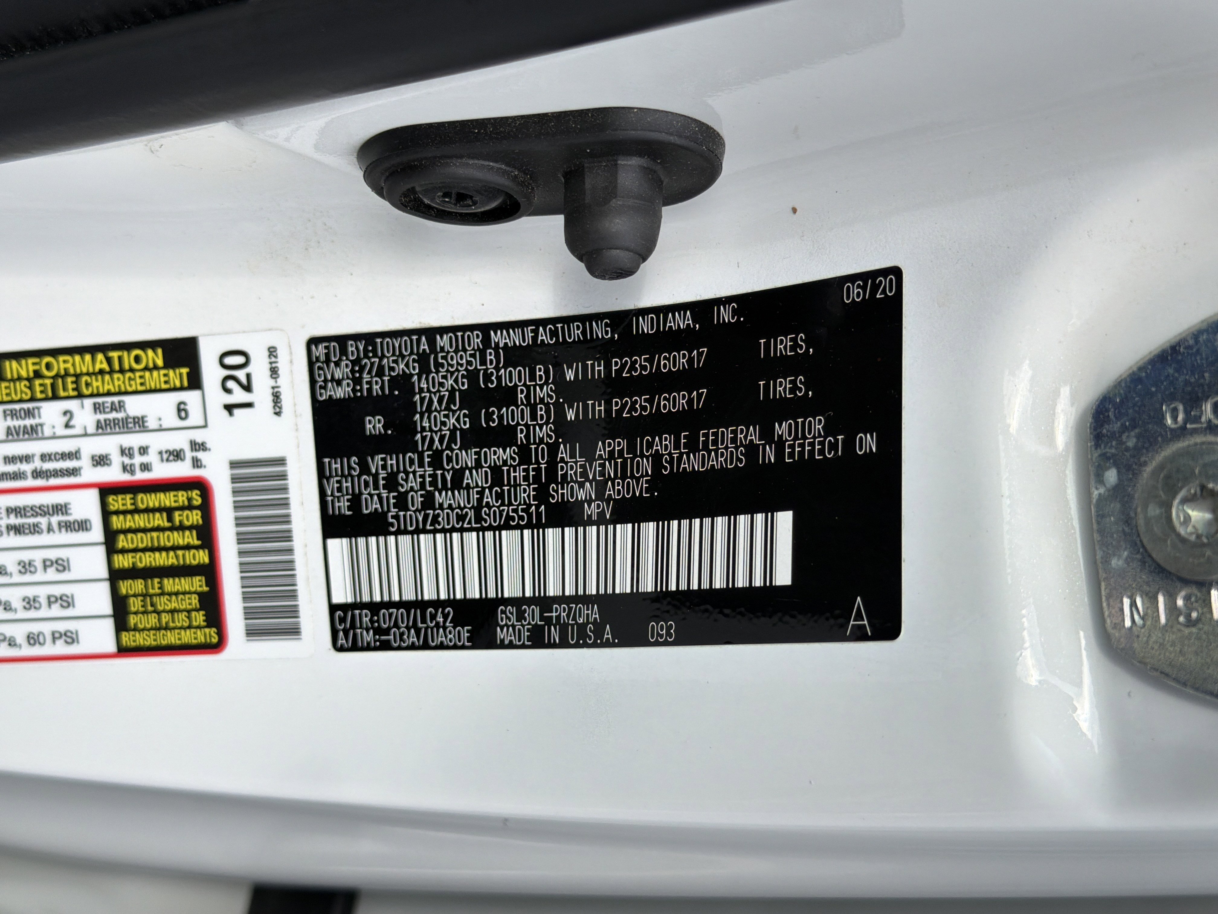 Used 2020 Toyota Sienna XLE Premium FWD image 32