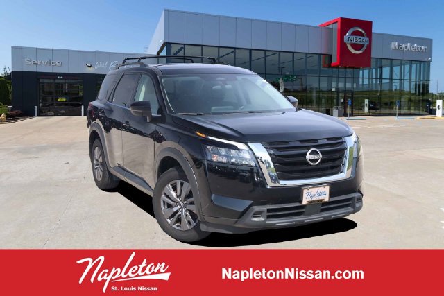 Used 2024 Nissan Pathfinder SV AWD/4WD image 1