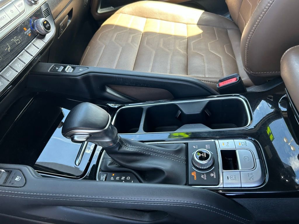 Used 2021 Kia Telluride SX w/ SX Prestige Package image 19