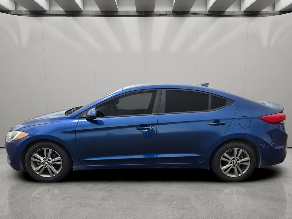 Used 2018 Hyundai Elantra SEL FWD image 2