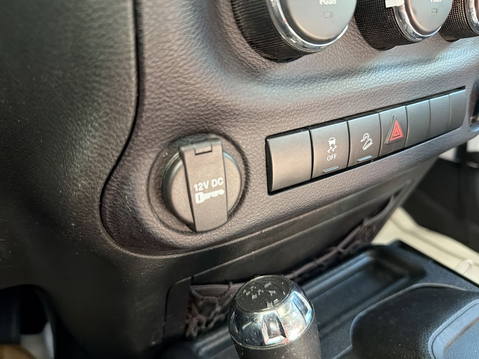 Used 2015 Jeep Wrangler Sport AWD/4WD image 35