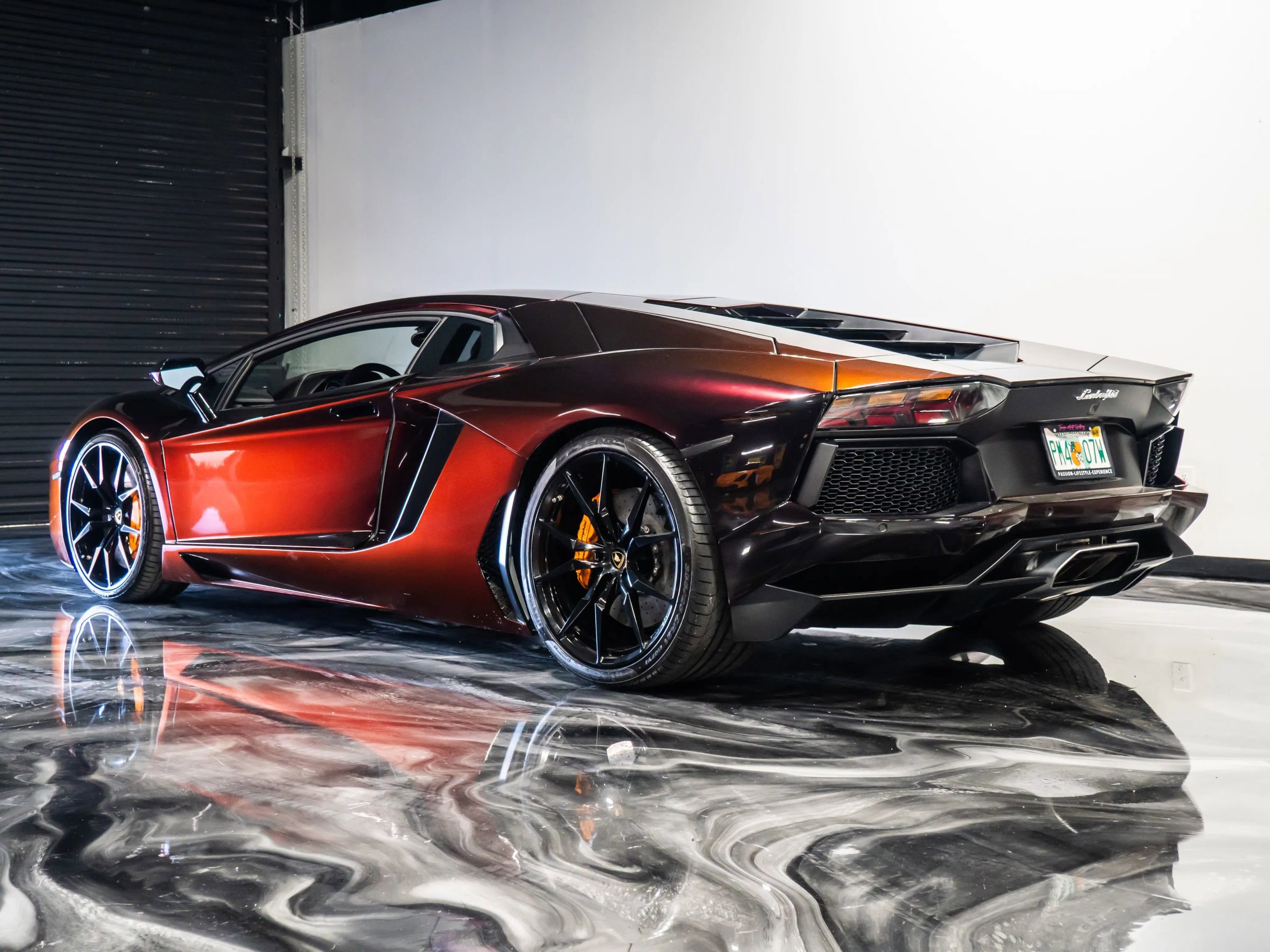 Used 2013 Lamborghini Aventador LP 700-4 image 9