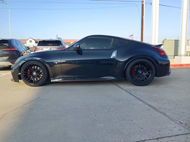 Used 2016 Nissan 370Z NISMO image 6