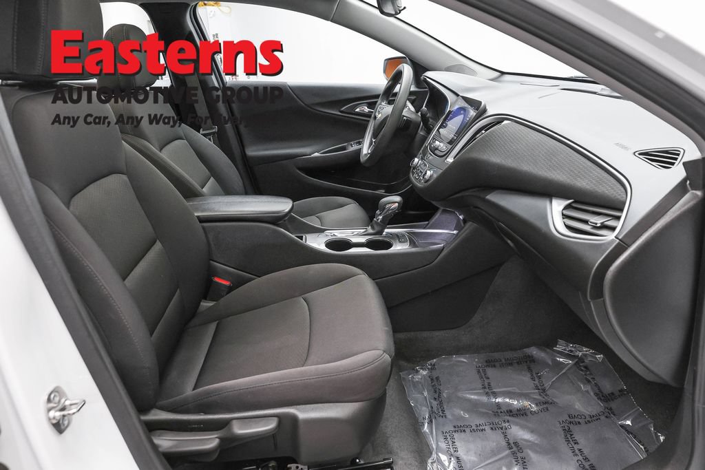 Used 2024 Chevrolet Malibu LT FWD image 24