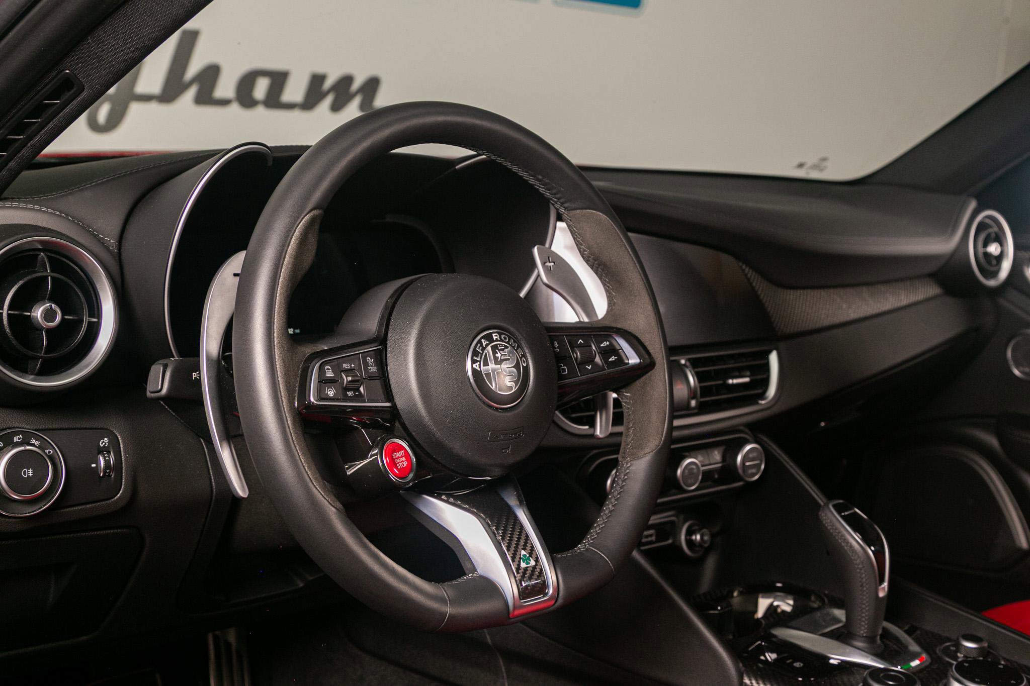 Used 2024 Alfa Romeo Giulia Quadrifoglio image 2