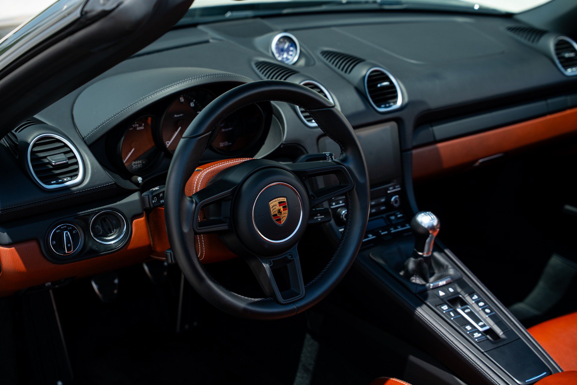 Used 2023 Porsche 718 Boxster Spyder RWD image 4