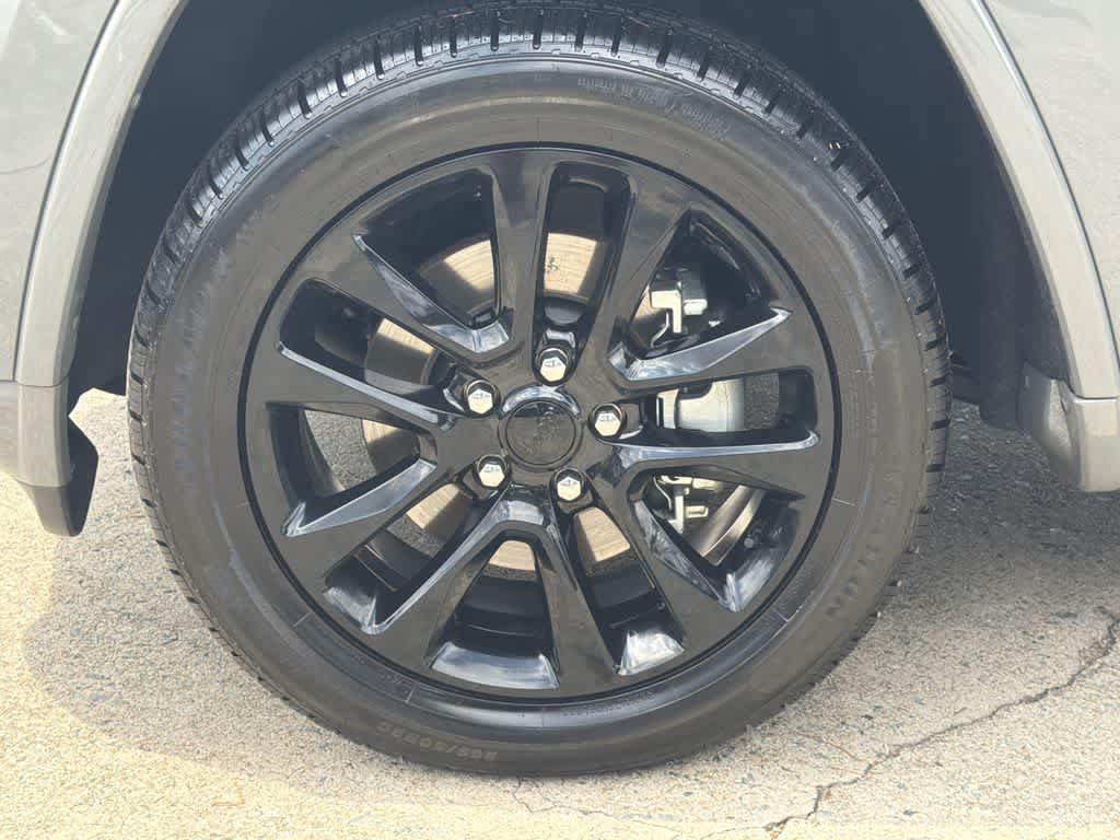 Used 2022 Jeep Grand Cherokee Laredo X AWD/4WD image 9