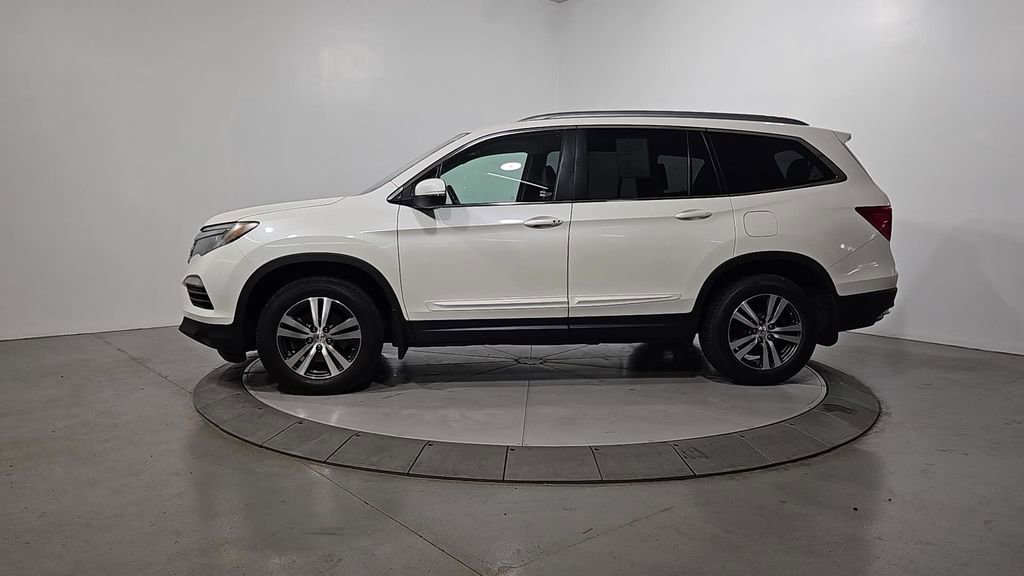 Used 2017 Honda Pilot EX-L image 2