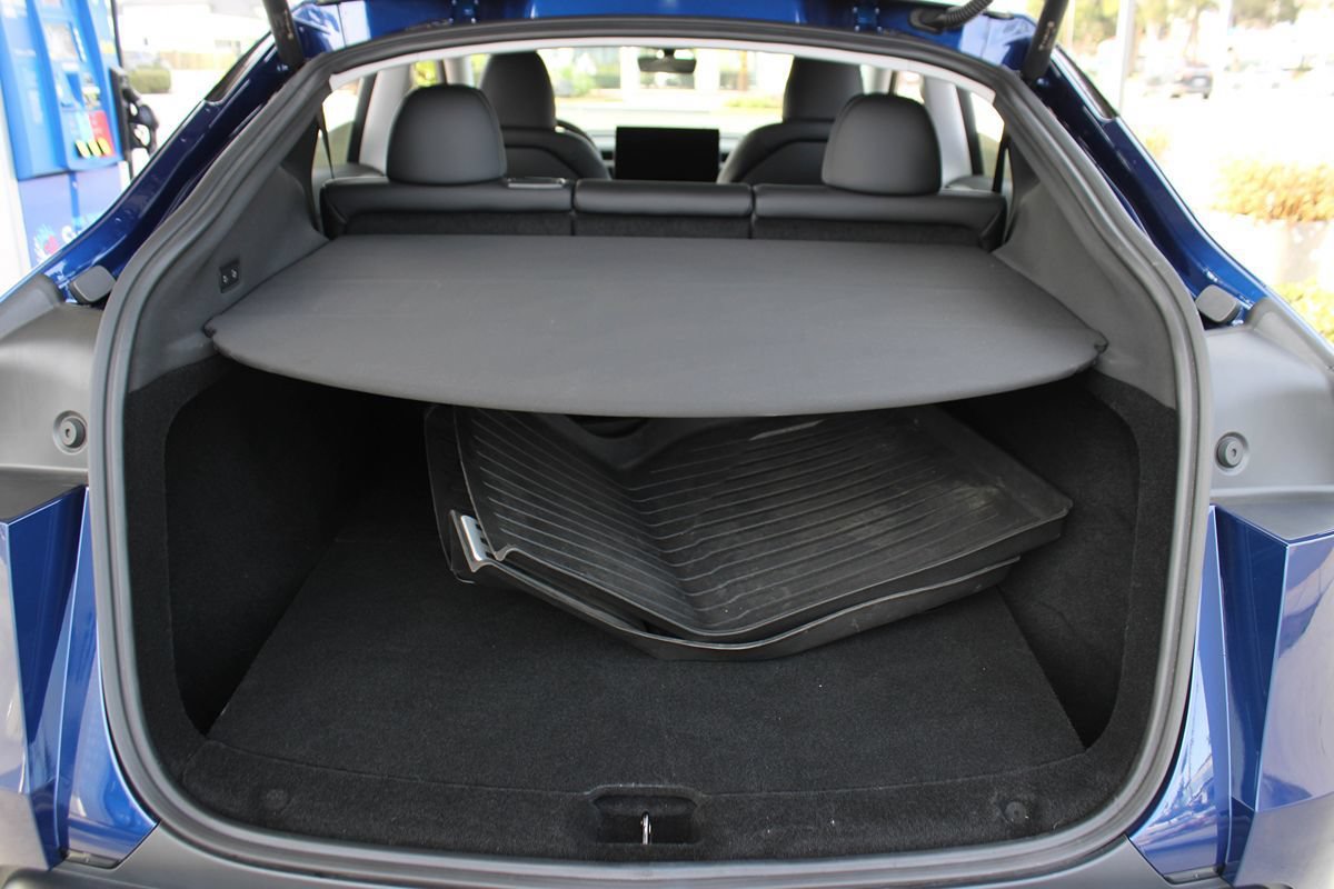 Used 2026 Tesla Model Y Long Range AWD/4WD image 36