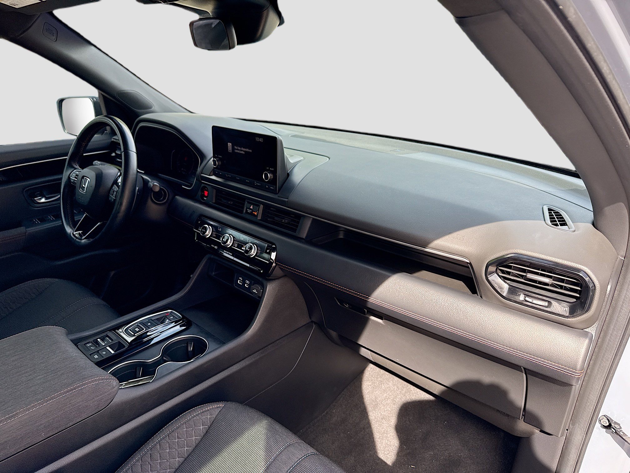 Used 2023 Honda Pilot Sport image 32