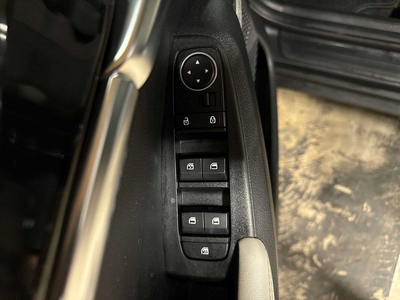 Used 2022 Kia Seltos SX w/ Sunroof Package AWD/4WD image 23