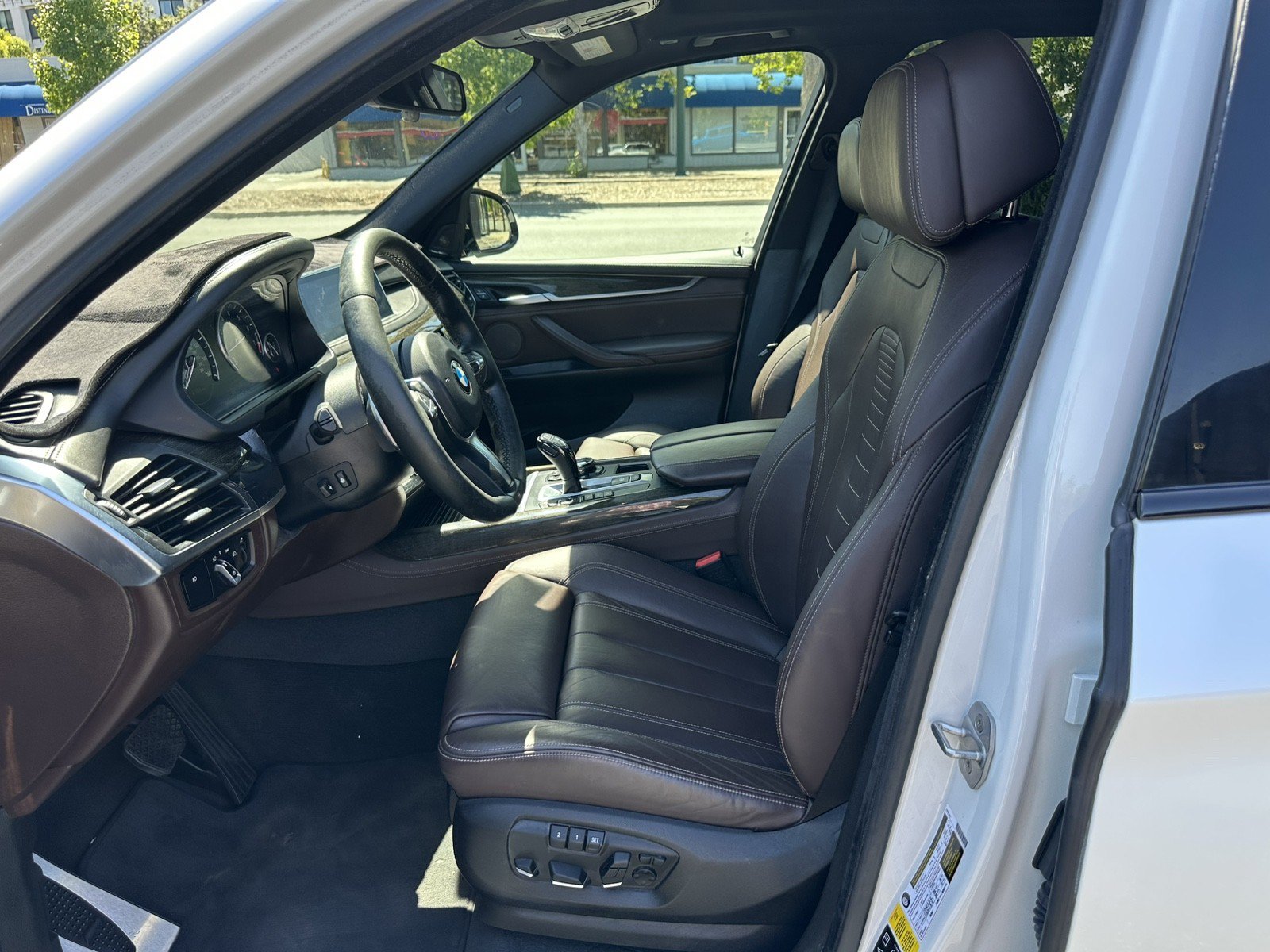 Used 2016 BMW X5 xDrive50i AWD/4WD image 18