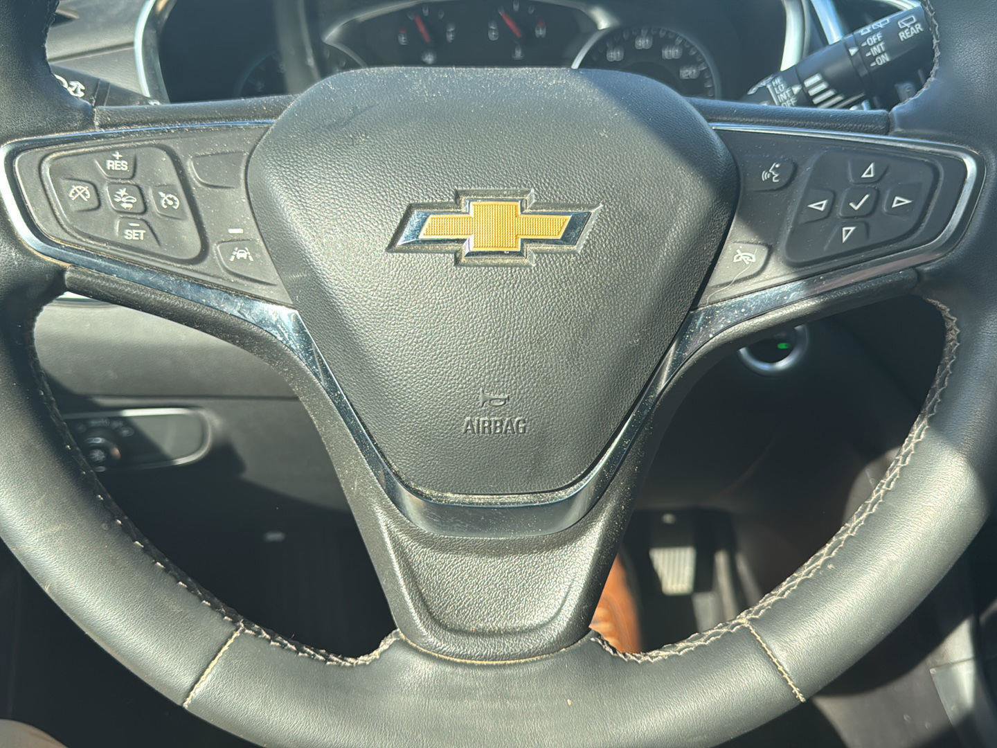 Used 2024 Chevrolet Equinox LT AWD/4WD image 12