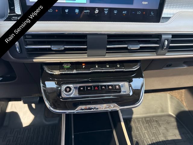 Used 2023 Lincoln Corsair AWD w/ Equipment Group 101A image 22