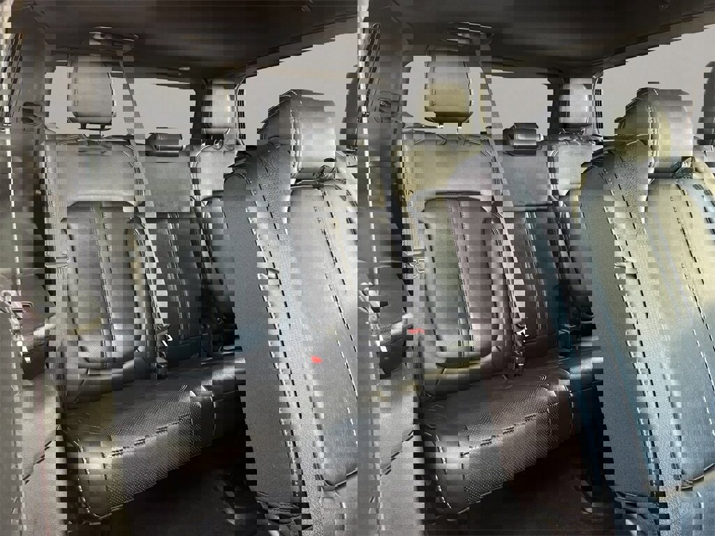 Used 2023 Jeep Wagoneer Series III w/ Preferred Equipment Group image 17