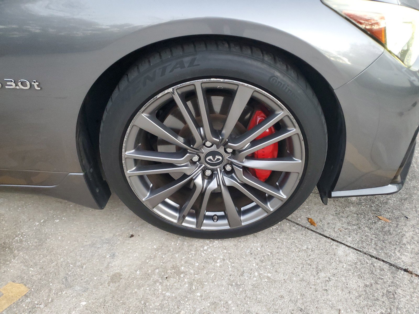 Used 2018 INFINITI Q50 Red Sport 400 w/ Sensory Package (Sport) image 5