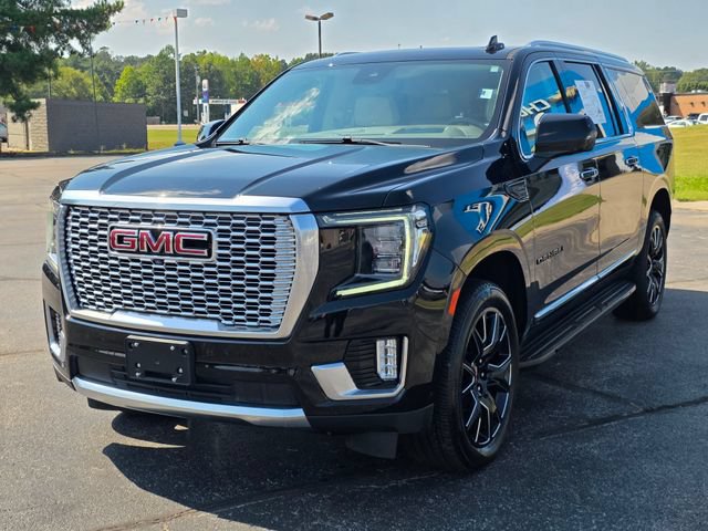 Used 2024 GMC Yukon XL Denali w/ Advanced Technology Package AWD/4WD image 5