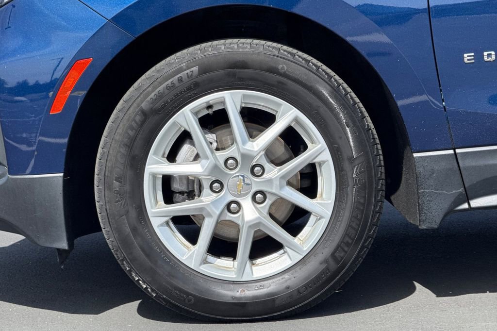 Used 2023 Chevrolet Equinox LS FWD image 15