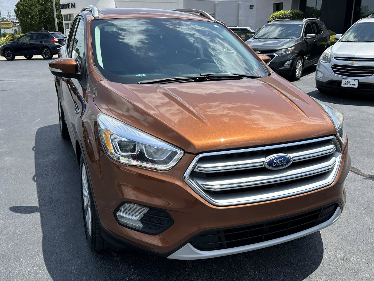 Used 2017 Ford Escape Titanium FWD image 4